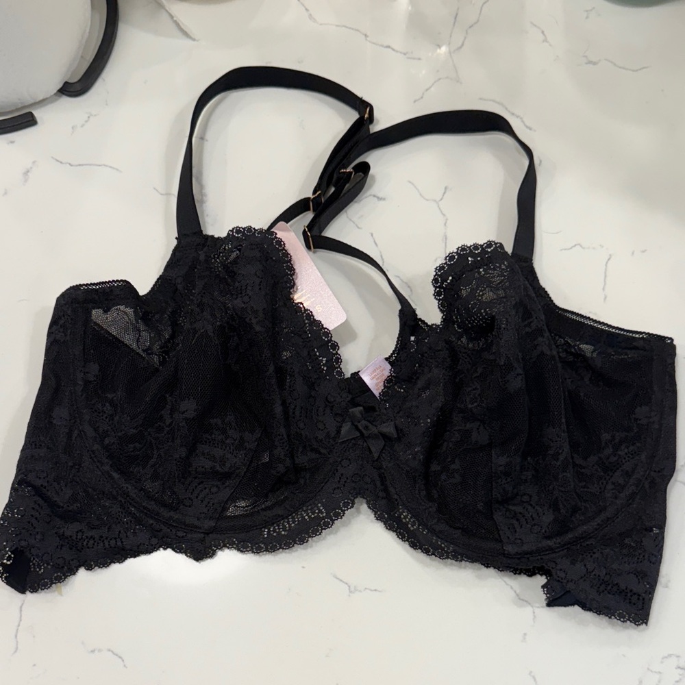 NWT Savage x Fenty Black Lace Underwire Bra with Adjustable Straps. Size 38DDD